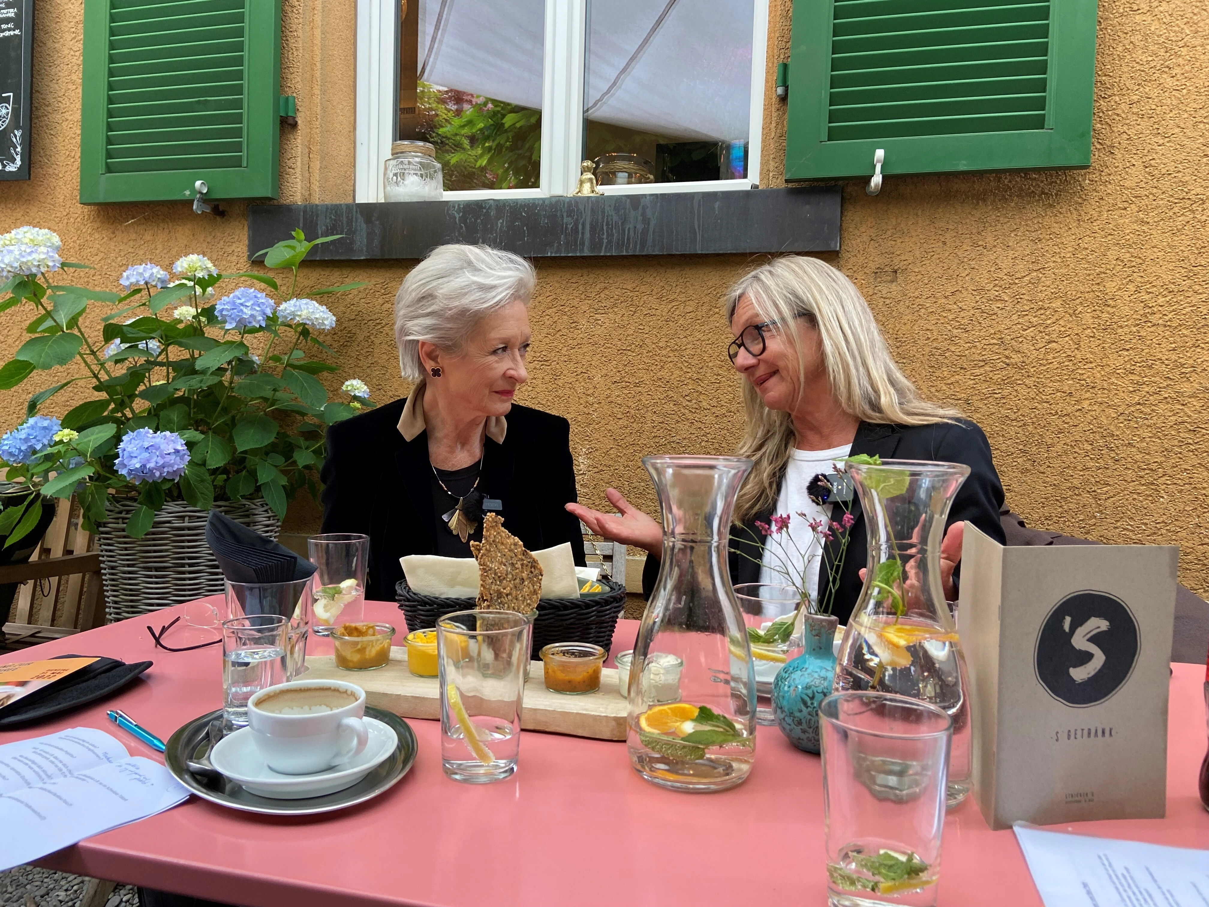 Heidi und Bea Heidi und Bea